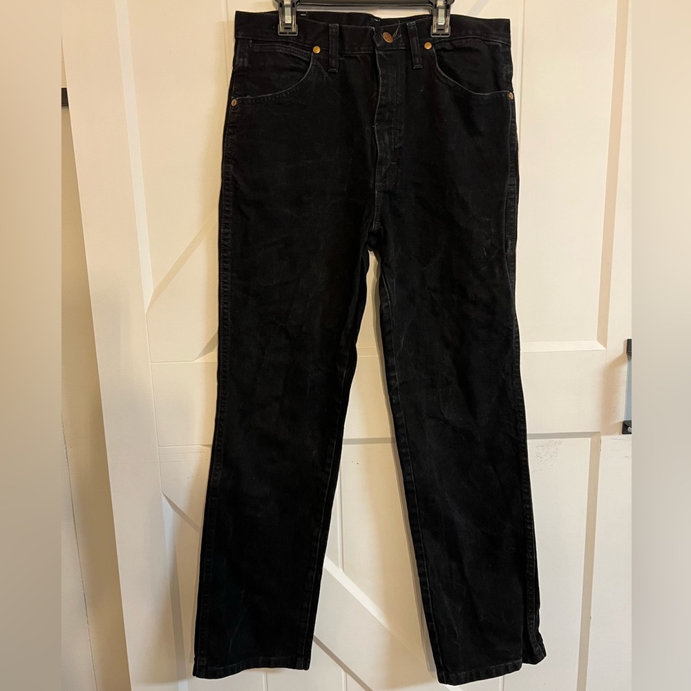 Men’s Black Cowboy Cut Wrangler Jeans
